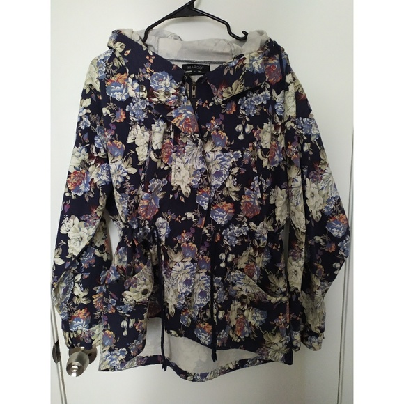 Flowered Utility Jacket - Picture 1 of 5